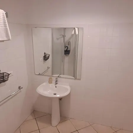 Linnéa Centro A Pensión