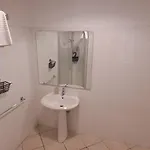 Linnéa Centro A Pensión