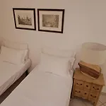 Linnéa Centro A 3*