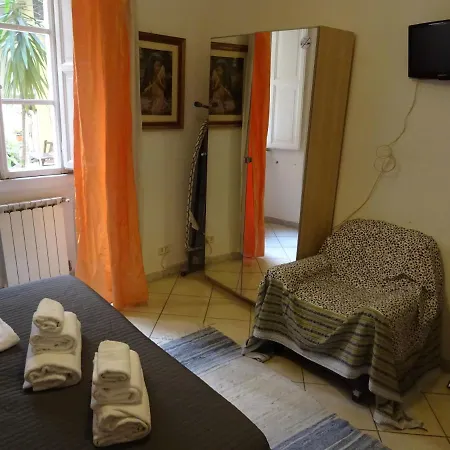 Linnea Centro A Guest house
